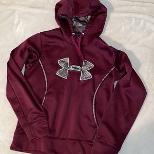 Underarmor Hoodie